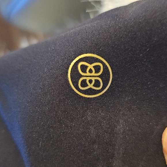 Honeylove Black Seamless Bra. Size 1X. Bonnet Cup. - Picture 2 of 5